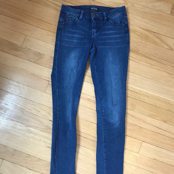 Celebrity Pink Dark Wash Jeggings Size 0/1/2 - Picture 1 of 4